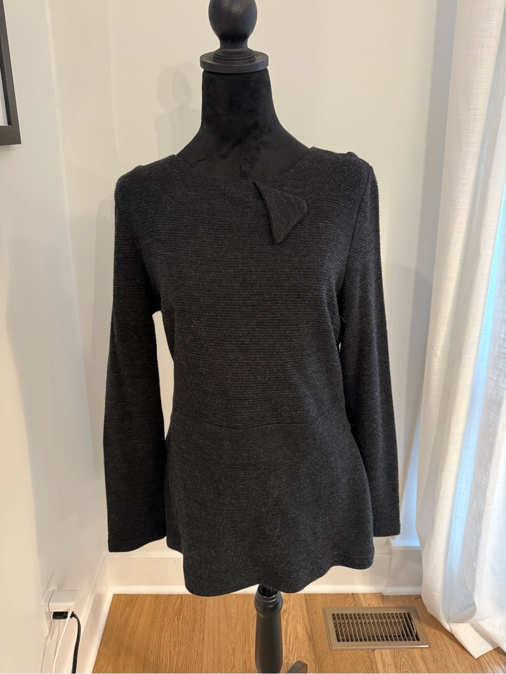 Talbots Petites Charcoal Gray Textured Long Sleeve Tunic Top Size 14